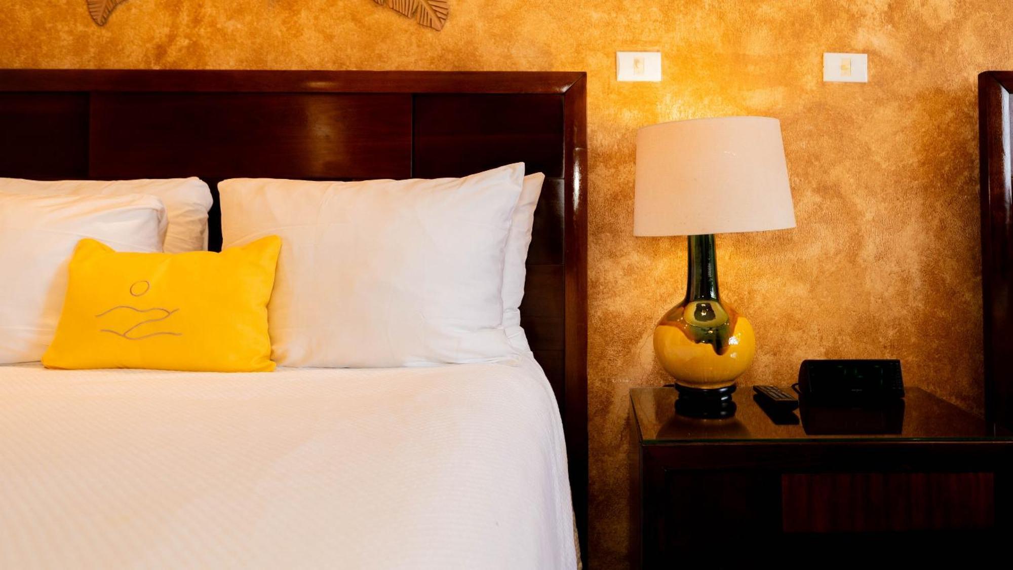 Buena Vista Chic Hotel Pilas Szoba fotó