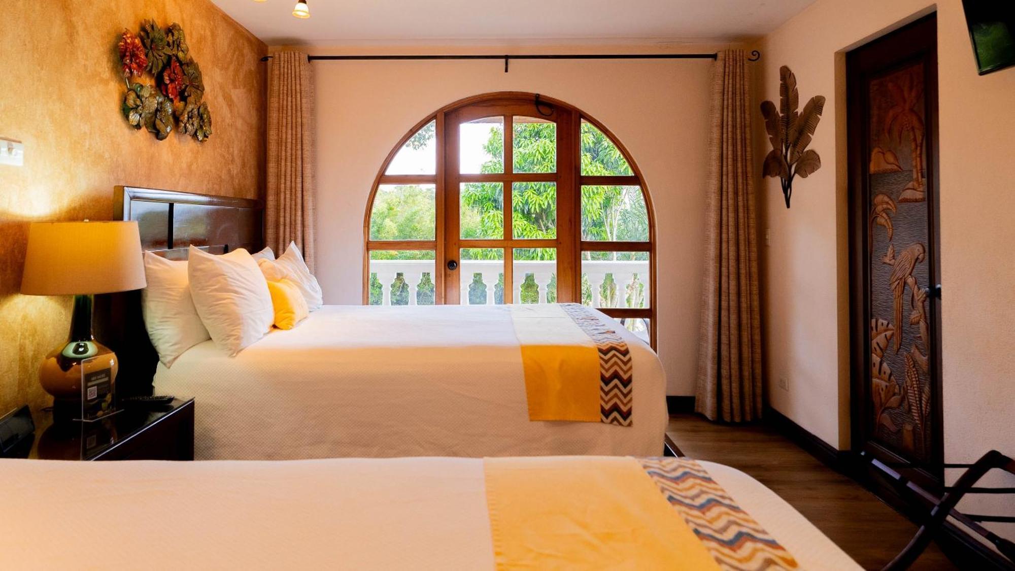 Buena Vista Chic Hotel Pilas Szoba fotó