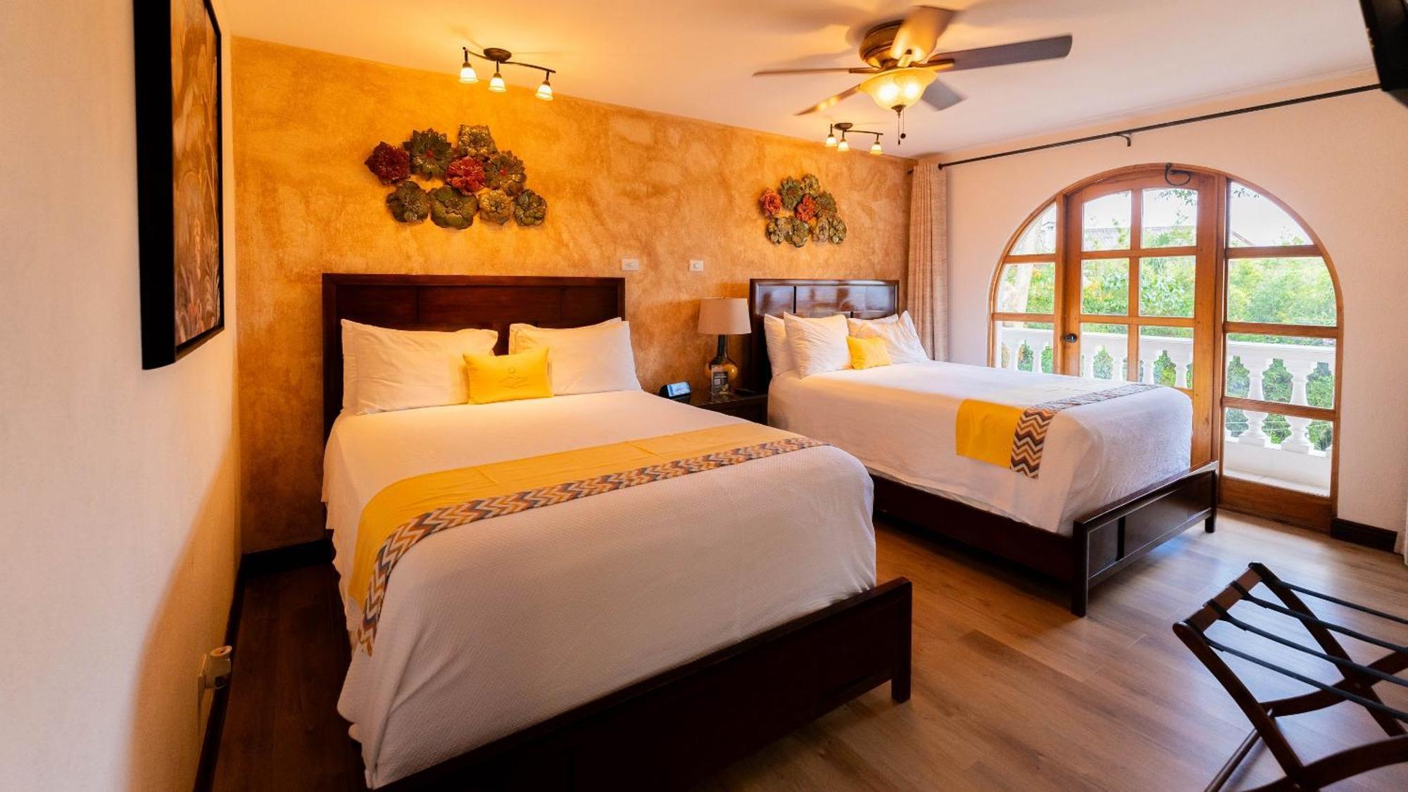 Buena Vista Chic Hotel Pilas Kültér fotó